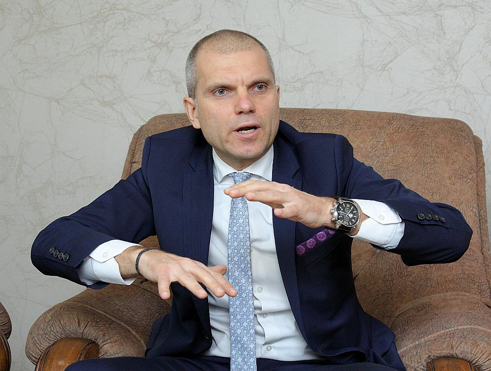 Rostovskis: Būtu jāmācās nopelnīt pašiem, nevis saņemt dāvanas no ...