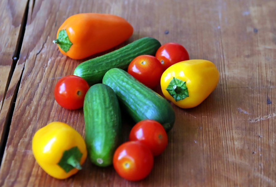 Paprikas un gurķu salāti ziemai garda piedeva gaļas ēdieniem LA.LV