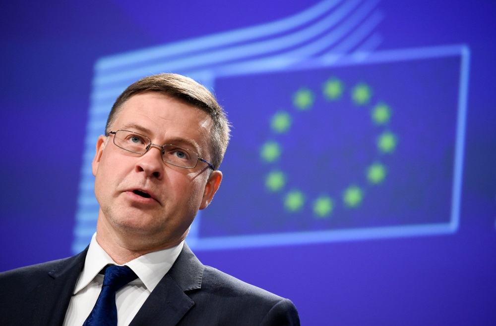 Dombrovskis è preoccupato per la disponibilità di assistenza sanitaria