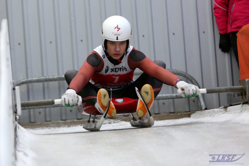 Bērzins sportstalent for aking dominerer verdens juniorkrets