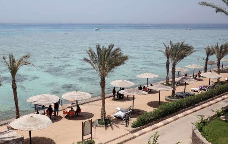 Hurghada Submarine Tragedy: 6 Dead, Dozens Rescued - News Directory 3