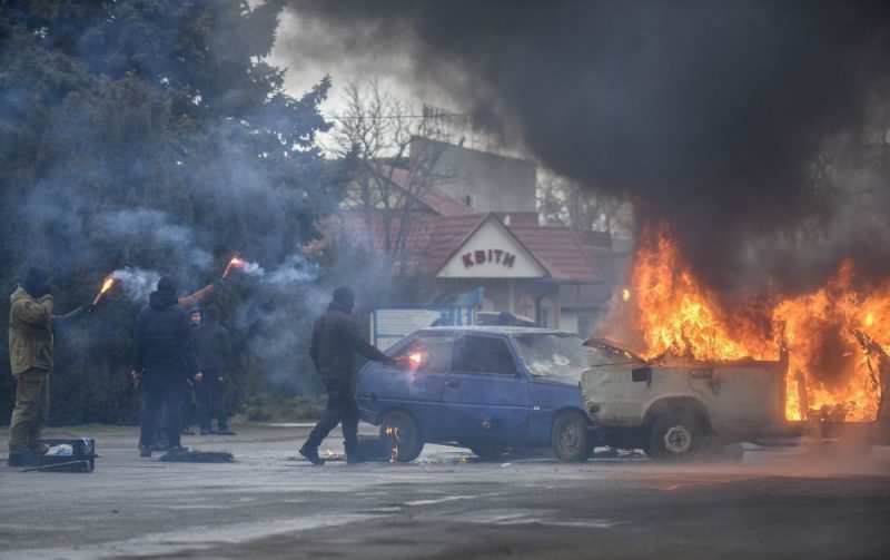 Russian forces in Ukraine launch an attack on Kherson