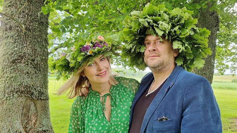 Get into the summer ball.  Conversation with actors Elīna Vāni and Imants Strads