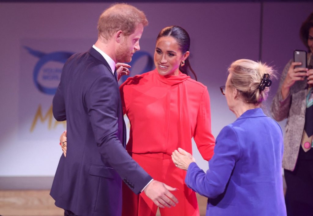 PHOTO.  “Please Megan, shut up!”  Prince Harry’s wife is involved in a new scandal