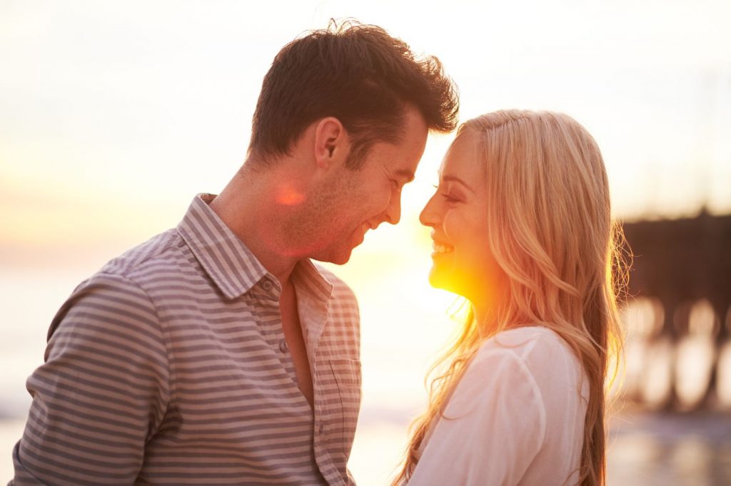 6 ways to escape the routine and rekindle the romance in your relationship