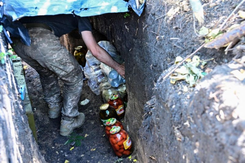 “Reports of 20 Russian Soldiers Dead in Ukraine Due to Poisoned Food, Says NBS Major”