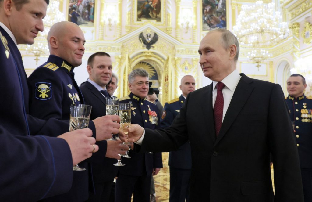 Nerves or the behavior of an honorable man?  Champagne is being drunk in the Kremlin today for Arestovich’s resignation