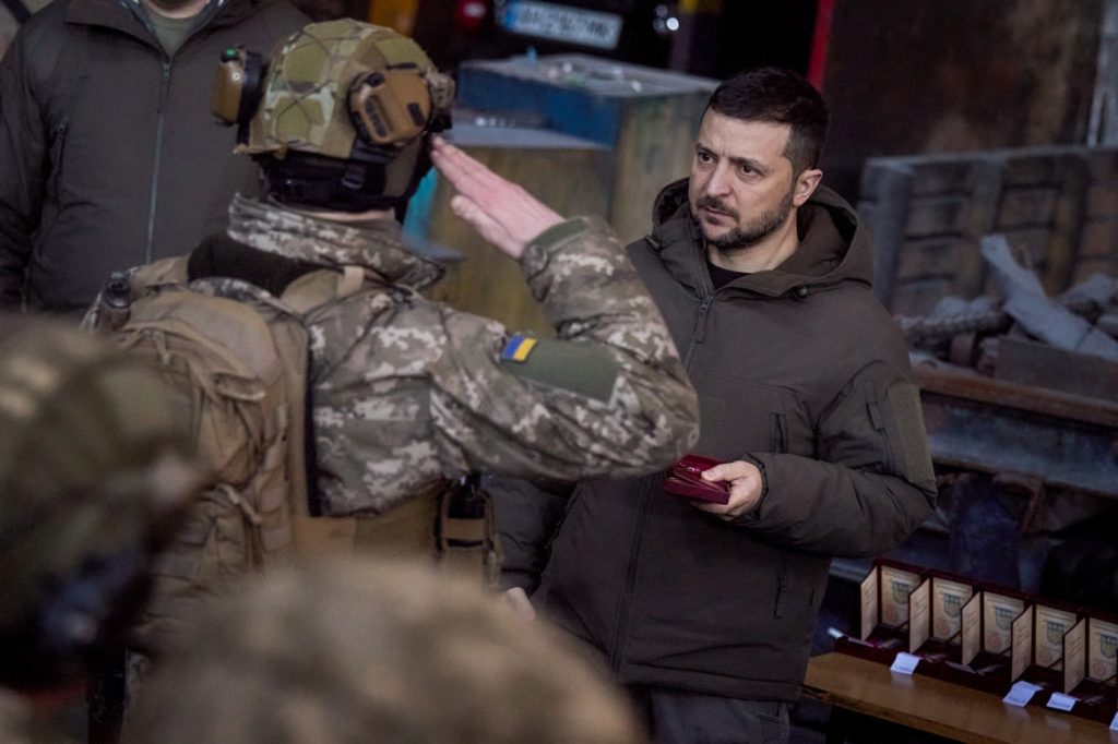 PHOTO.  Respect and effort in the eyes at the same time.  Zelensky visited forward troop positions in Bakhmut