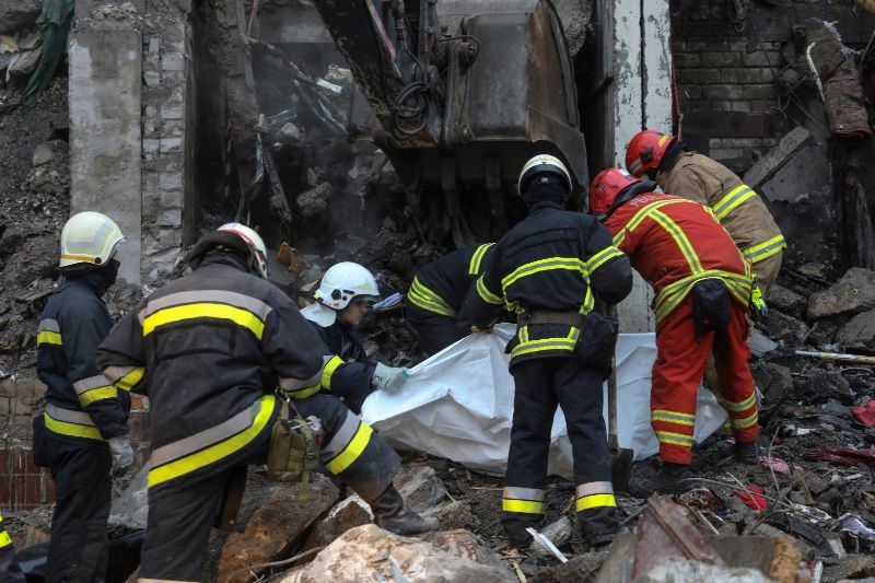 Une Frappe De Missile Russe Dans La Région De Donetsk A Tué 11 ...