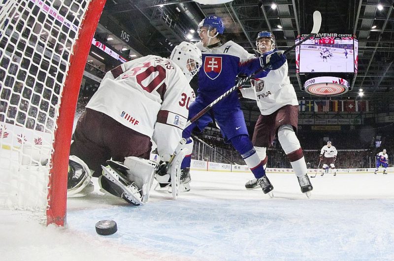 I kveld avgjøres skjebnen til det latviske hockeylandslaget i kampen om kvartfinalen: hva er sjansene?