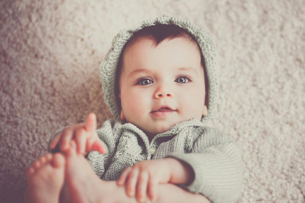 In quale mese nascono i bambini più belli? Non è solo una questione di geni o di salute