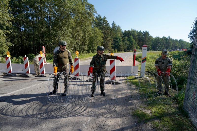 Interior Ministers of Baltic States and Poland Discuss Closing Borders with Belarus: Risks and Potential Impact