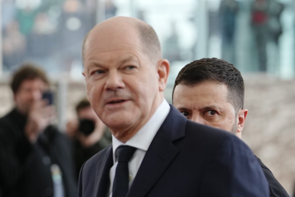「戦争中の国は絶対にNATO加盟国にはなれない！」ショルツ氏、ウクライナのNATO即時加盟の考えを拒否