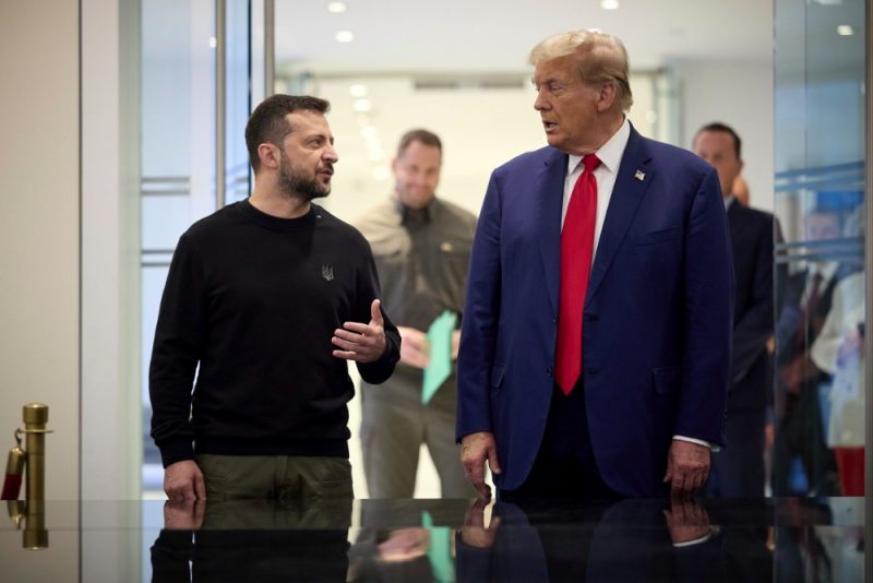 ゼレンスキー氏とトランプ氏は今夜、パリの改修されたノートルダム大聖堂の開館式典で会談する予定