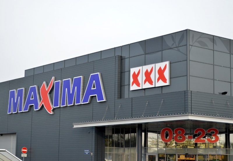 ビデオ。 「とても鋭い匂いだ。アモヤクかそれに似た匂いだ…」「マキシマ」店の買い物客は大規模な爆発に怯えた