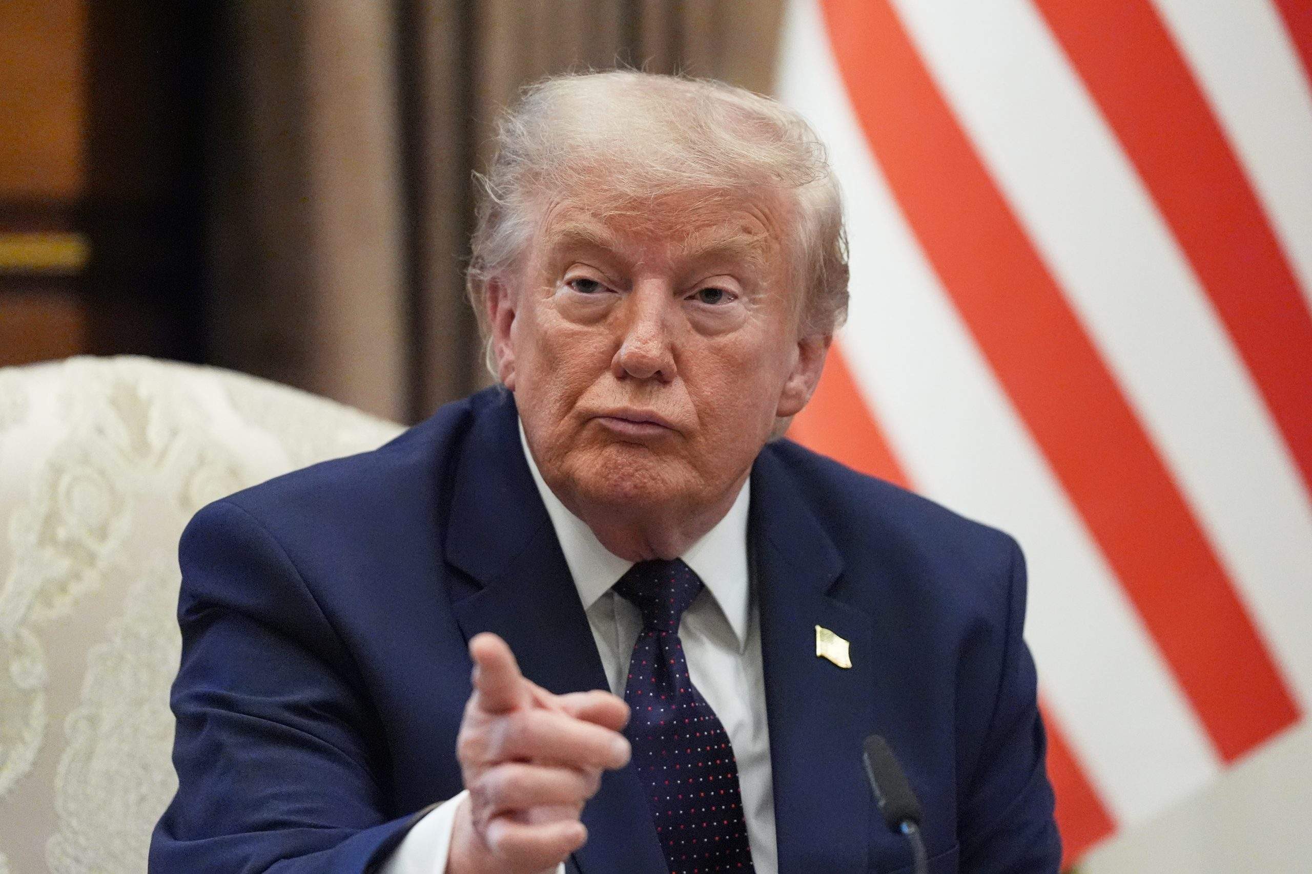 Photo: la.lv Trump Calls for Reducing Childhood Vaccine Schedule